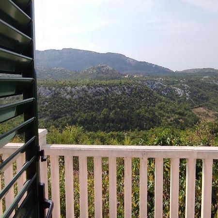 Holiday Home Carevic Gornja Brela Bagian luar foto