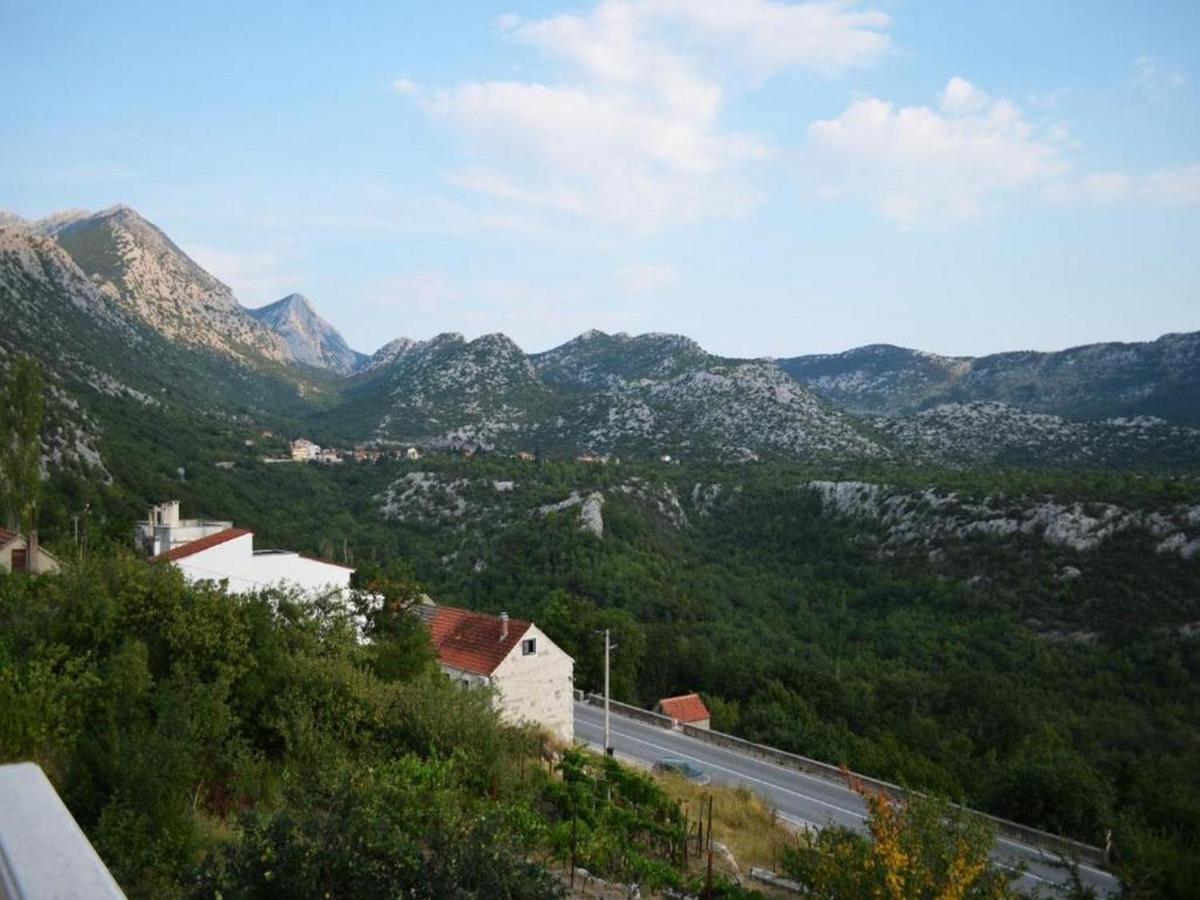 Holiday Home Carevic Gornja Brela Bagian luar foto